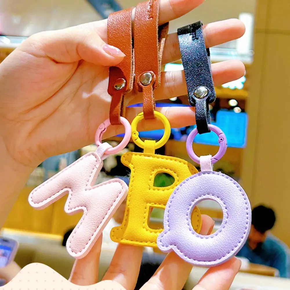 Creative 26 Letter Key Chain PU Leather Alphabet Pendant Key Holder Business Bag Decoration for Women Jewelry Accessories