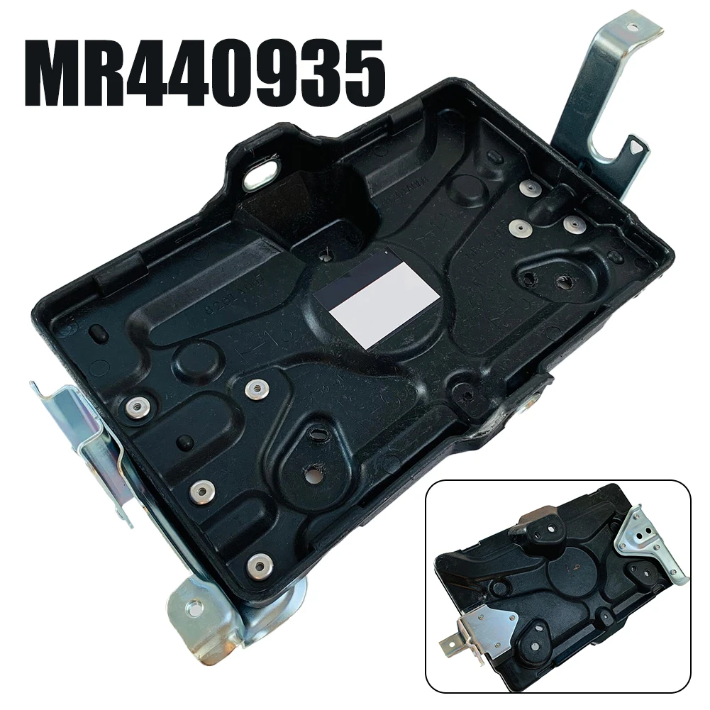 1pcs Newest Battery Tray For Pajero Montero IV V73 V75 V78 V93 V97 V98 8201A086 MR440935 Car Accessories