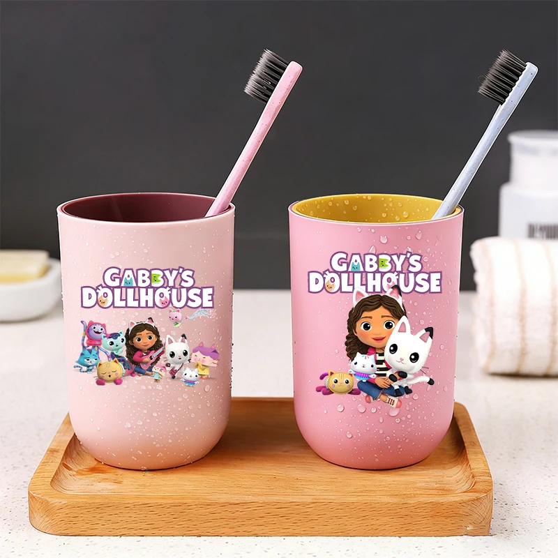 

Gabbys Dollhous Kid Bathroom Mouthwash Cup Girl Cute Anime Cartoon Print Shower Room Home Kawaii Woman Travel Portable Game Gift