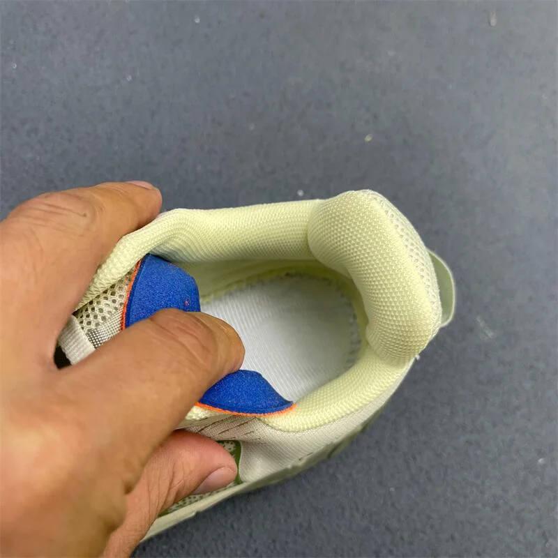 New hot breathable comfortable walking shoes summer outdoor casual shoes flat thin shoes couple style