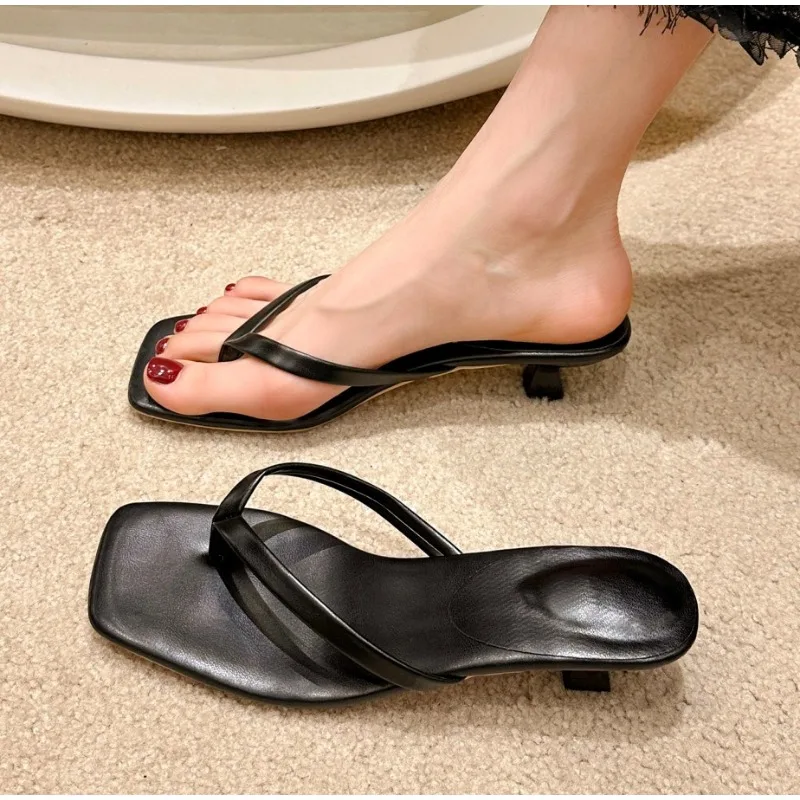 

Luxury Designer Summer Women Clip Toe Slippers Comfort Low Heel Slides Shoes Ladies Casual Dress Street Style Sandalis