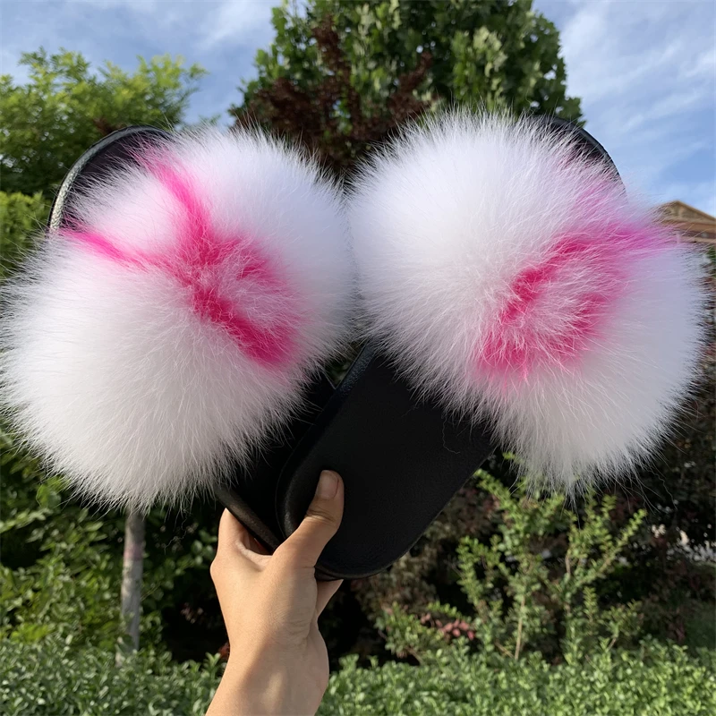 New Arrival Girl Luxury Fluffy Fur Slippers Ladies Indoor Warm Furry Fur Flip Flops Women Amazing Plush Fur Slides Wholesale Hot