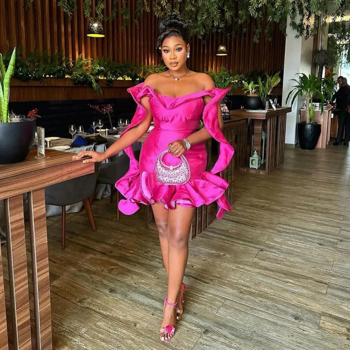 

Fuchsia Hot Pink Mermaid Dresses Off The Shoulder Ruffles Aso Ebi Party Dress Dance Birthday Gowns