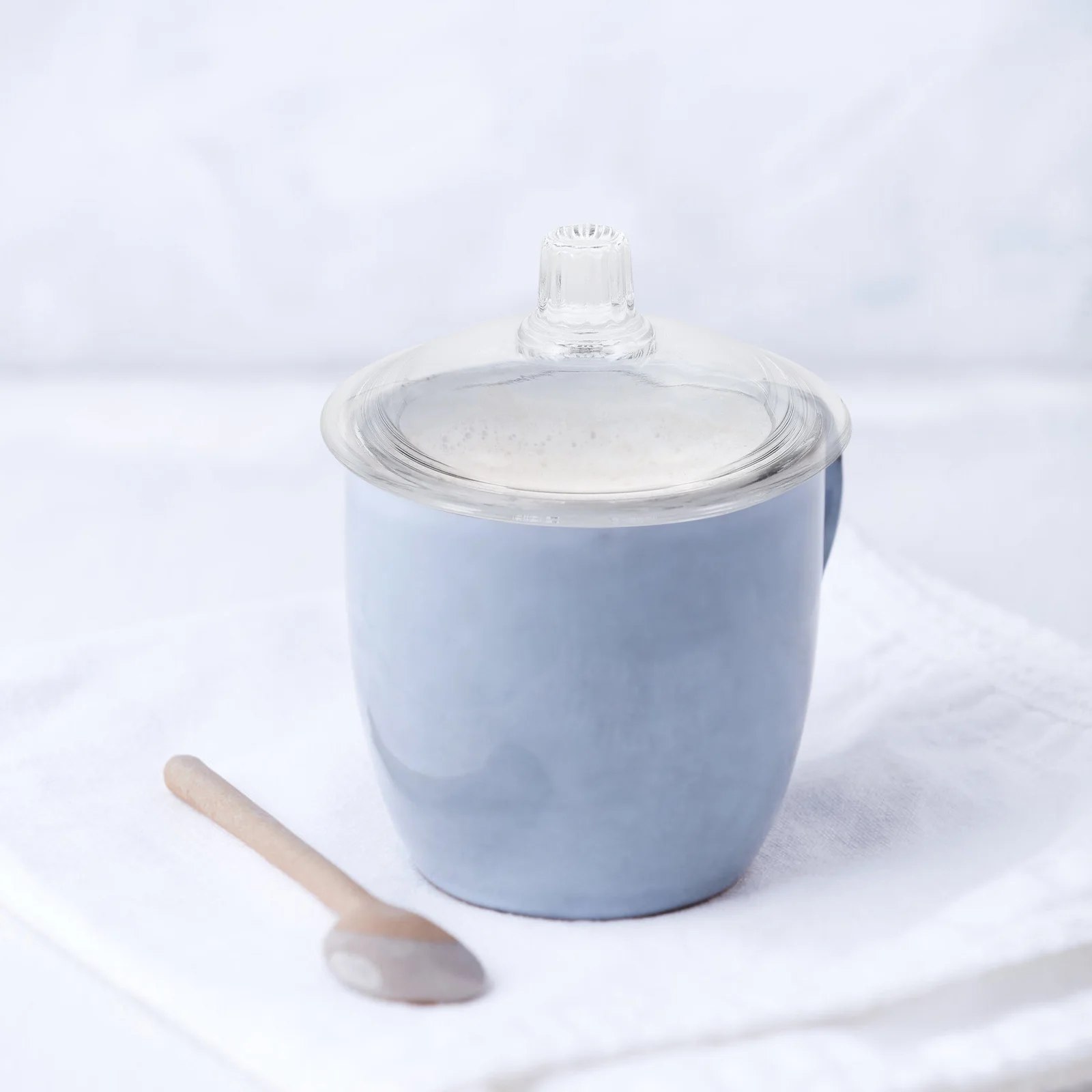 

Glass Lid for Cups Clear Transparent Round Shape with Handle Universal Fit Easy to Clean Leakage Prevention