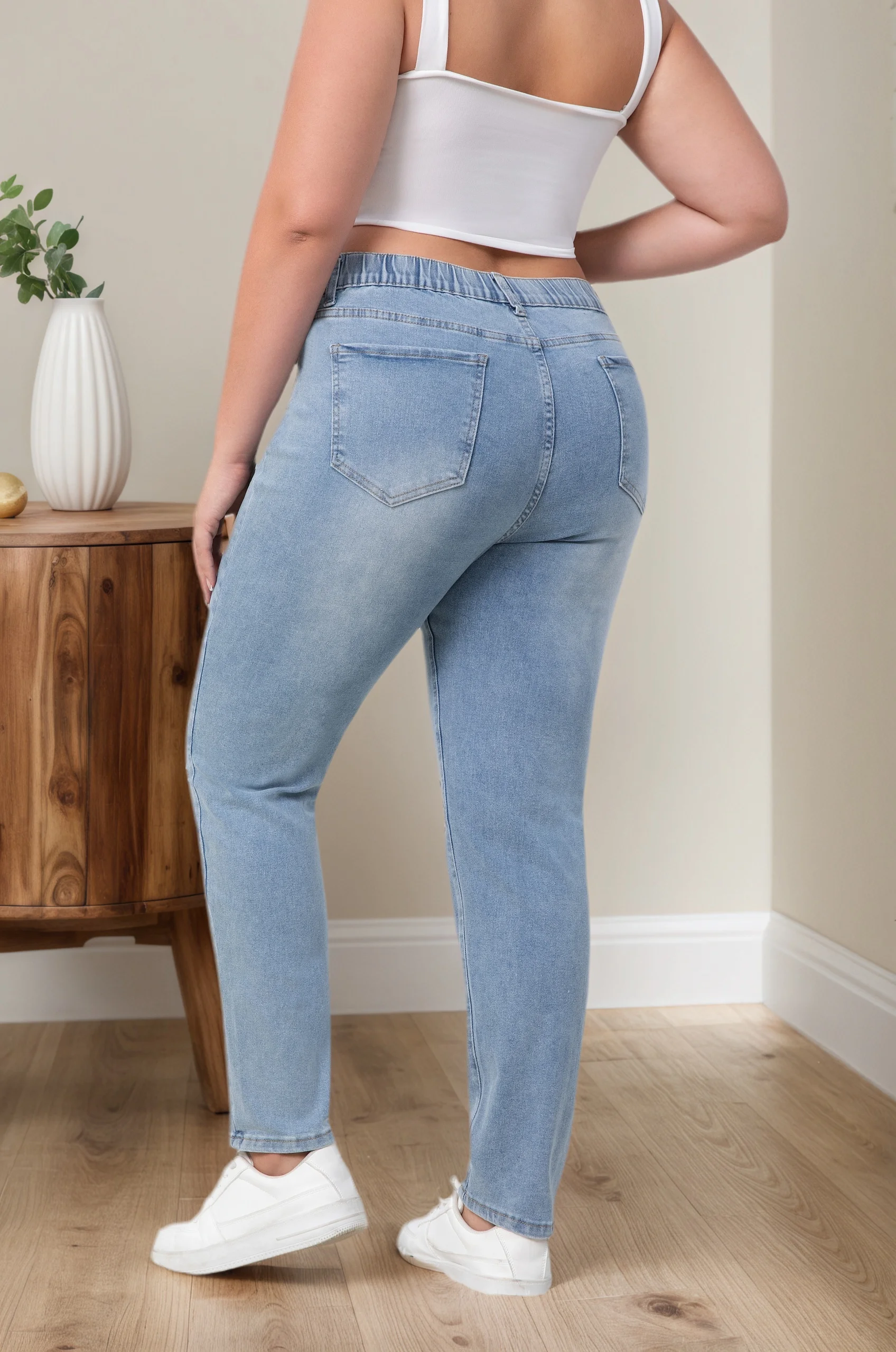 新しい流行のウォッシュドライトブルーのレディースプラスサイズダメージスキニージーンズ