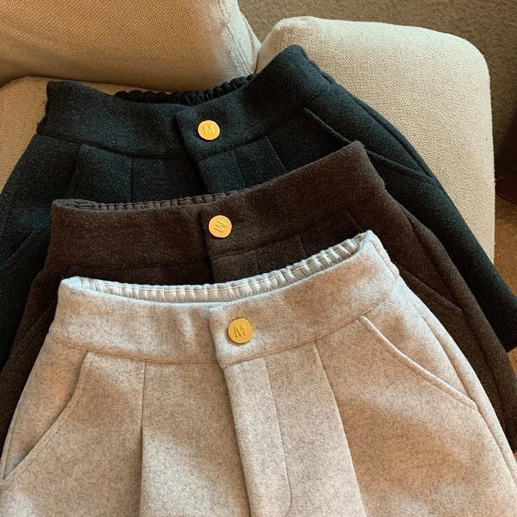 Damen-Shorts aus dicker Wolle mit weitem Bein, Herbst-Winter, neue High-Waist-Shorts, locker geschnitten, gerade geschnitten, Bootcut-Shorts, lässige Oberbekleidung – Detail 2