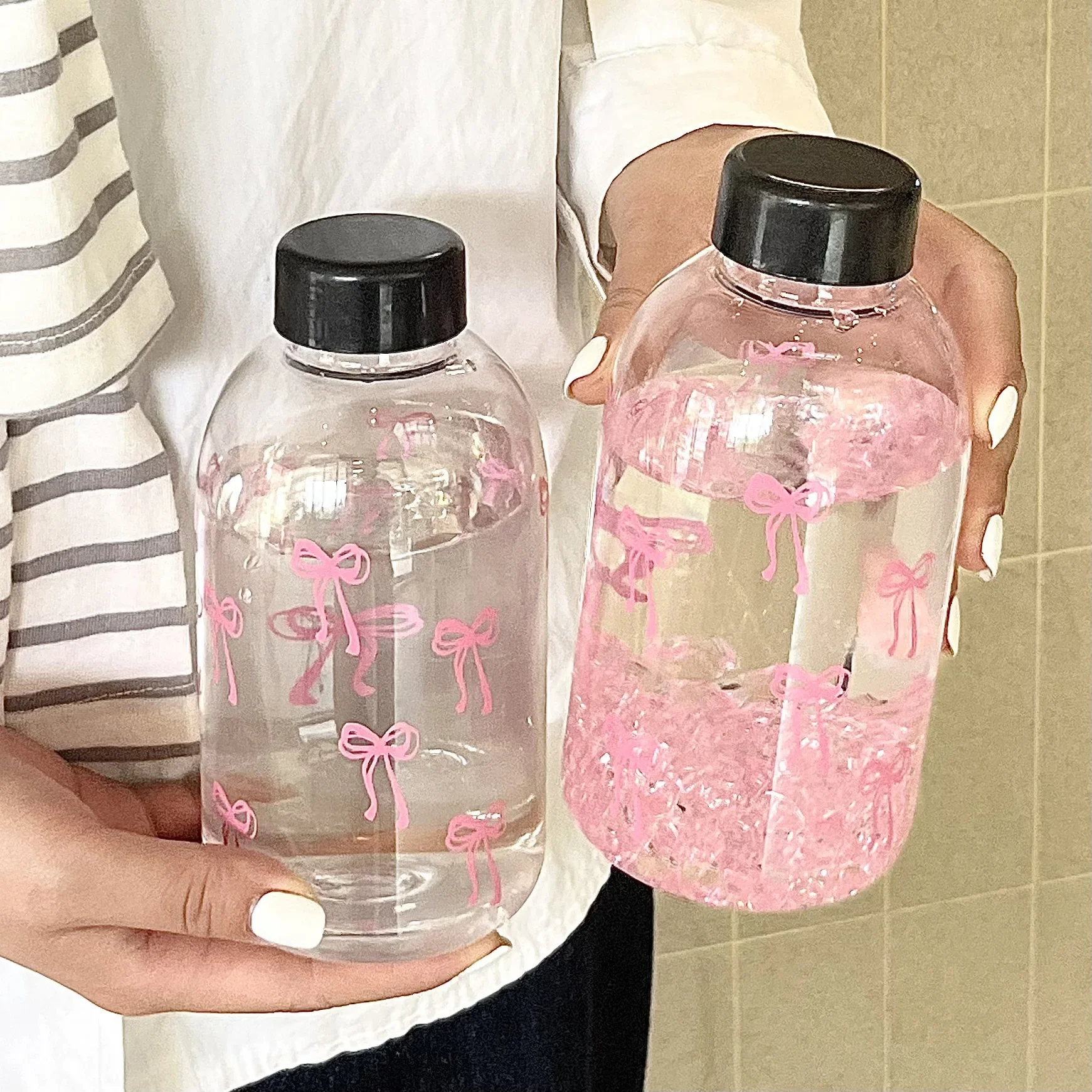 Versiegelter und auslaufsicherer Plastikbecher, niedliche Wasserflasche mit hohem Erscheinungsbild, kreativer tragbarer Wasserbecher für weibliche Büroangestellte