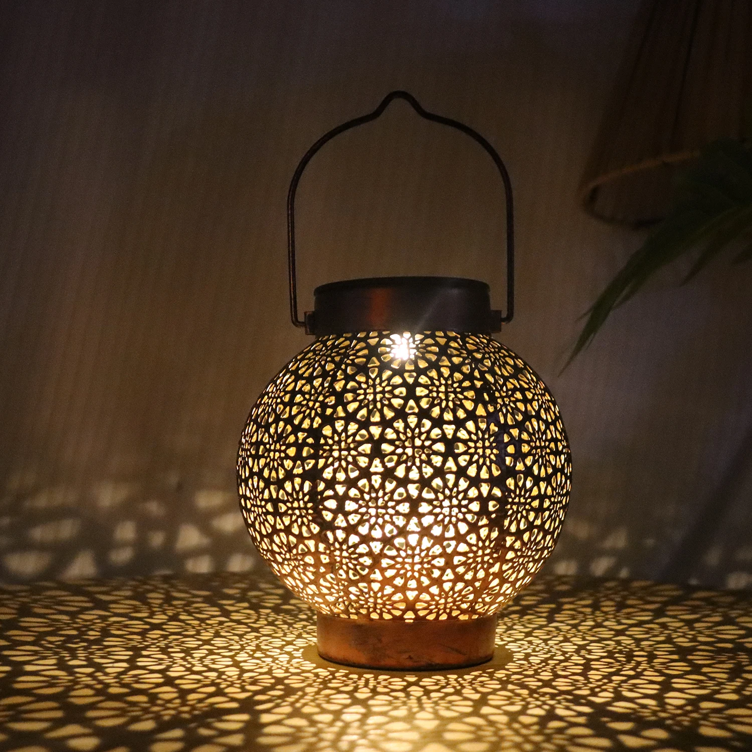 Vintage Finish Metal Solar Lights, Outdoor Yard & Garden Night Landscape Decor