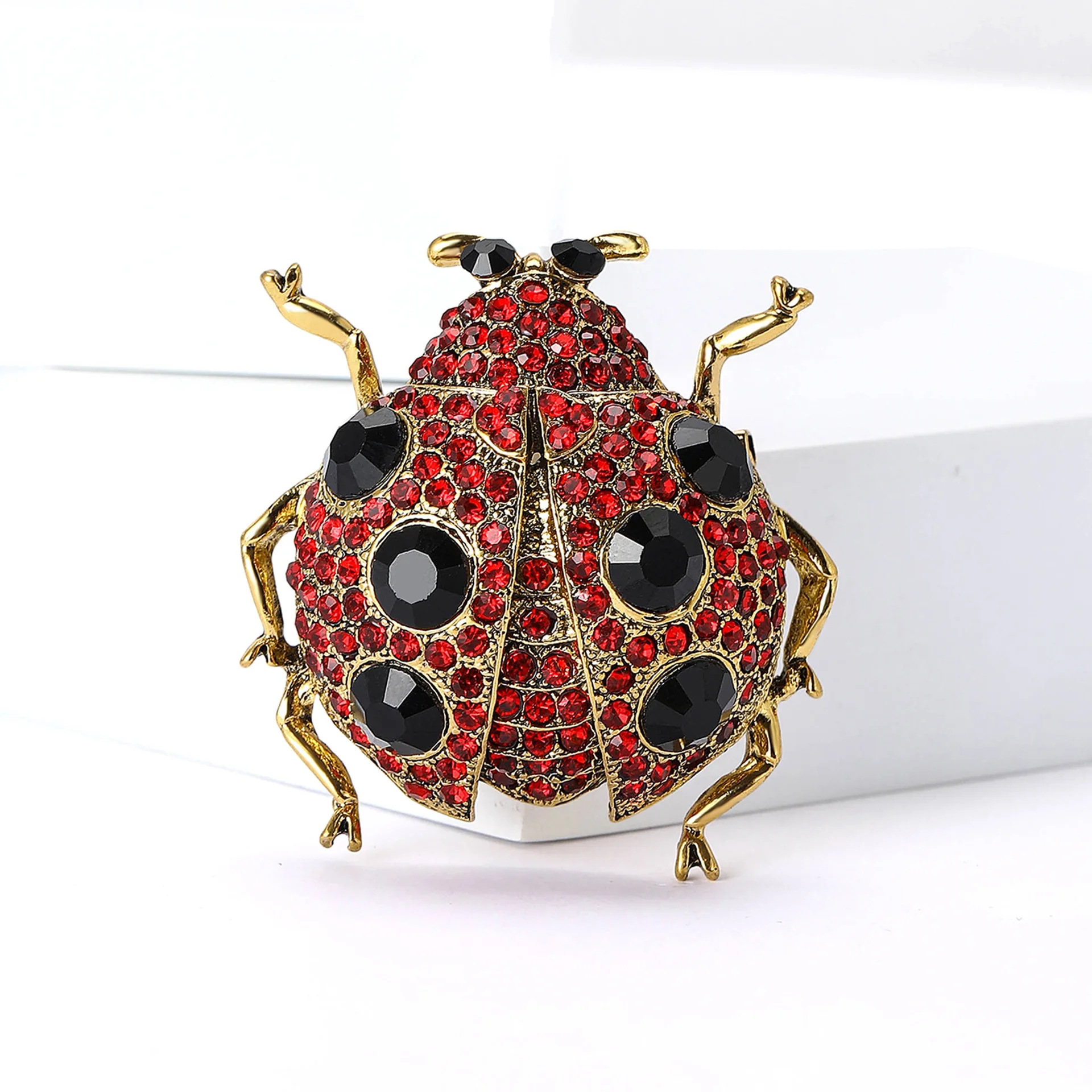 Luxury Rhinestone Beetle Brooch Unisex Shiny Ladybug Bug Pin Clothing Party Accessories Casual Rhinestone Gift Accessories