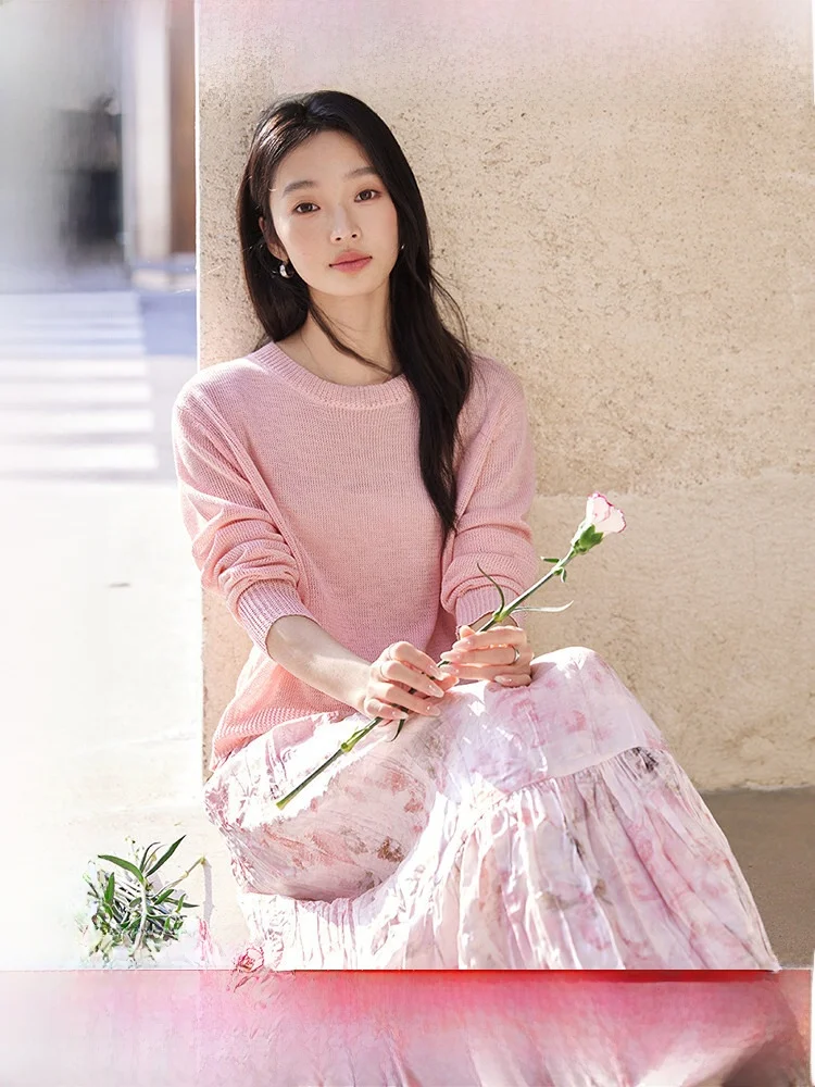 

Faionable round Ne Knitted Sweater And Skirt Women's Set 2025 Autumn Collection Comfortable Polyester Fiber Casual S...