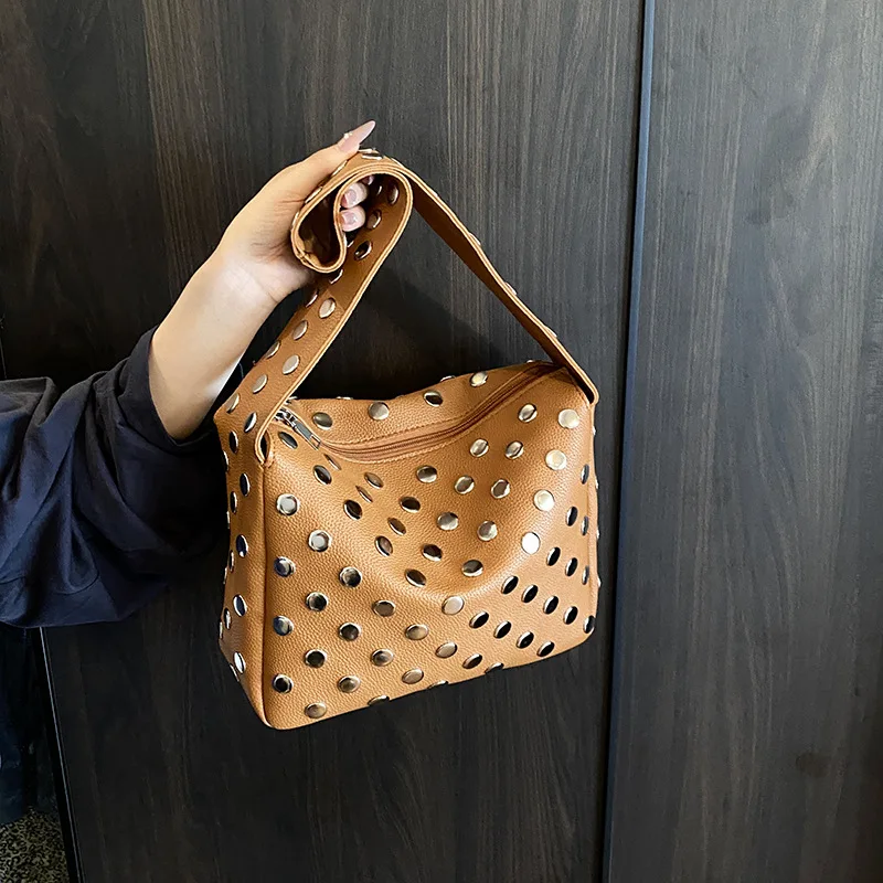 

2025 Vintage Shoulder Bag, American Retro Purse for Women, Versatile Commuter Crossbody, Minimalist Day to Night Tote, Textured