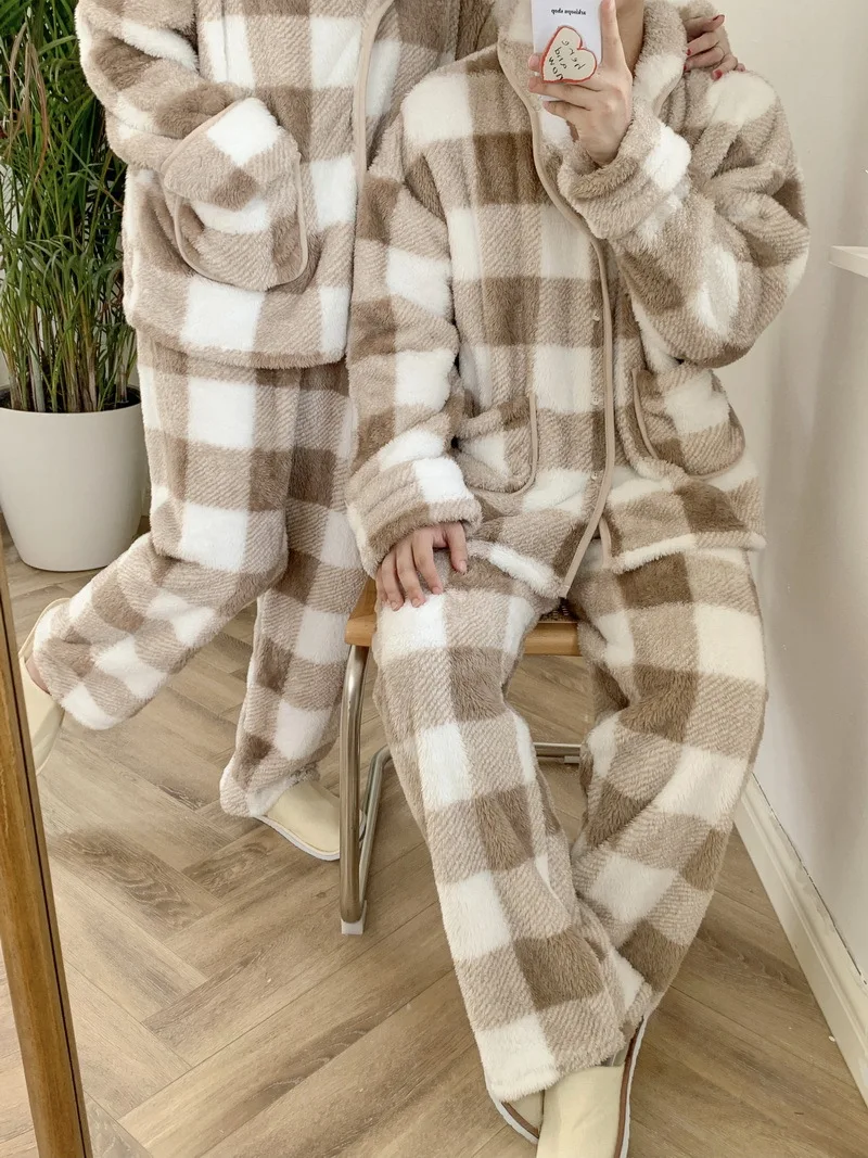 Couple Sleep Set Pajamas Plaid Warm 2PCS Home Clothes Women Flannel Lapel Nightwear Casual V-Neck Pyjamas Sleepwear With Buttons