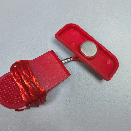 2pcs Treadmill Magnetic Safety Key E-Stop Switch W/ Clip Fit Most Treadmills Portable Fitness Equipment Accessories