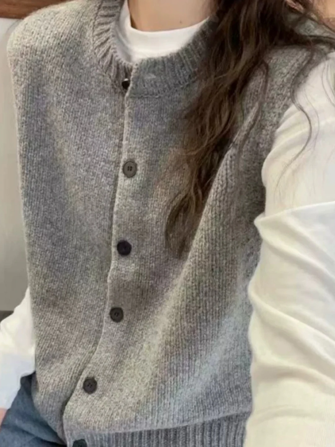 Simple Pure Color Single Button Honey Bear Fleece Knitted Vest Sleeveless Top for Women Autumn 2026 Standard Fit round Neck
