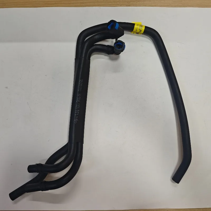OE 1J0133986N 1J0133986BH 1J0133986J Fuel distribution pipe For Volkswagen Bora golf JETTA 1999-2001 Audi A3/S3