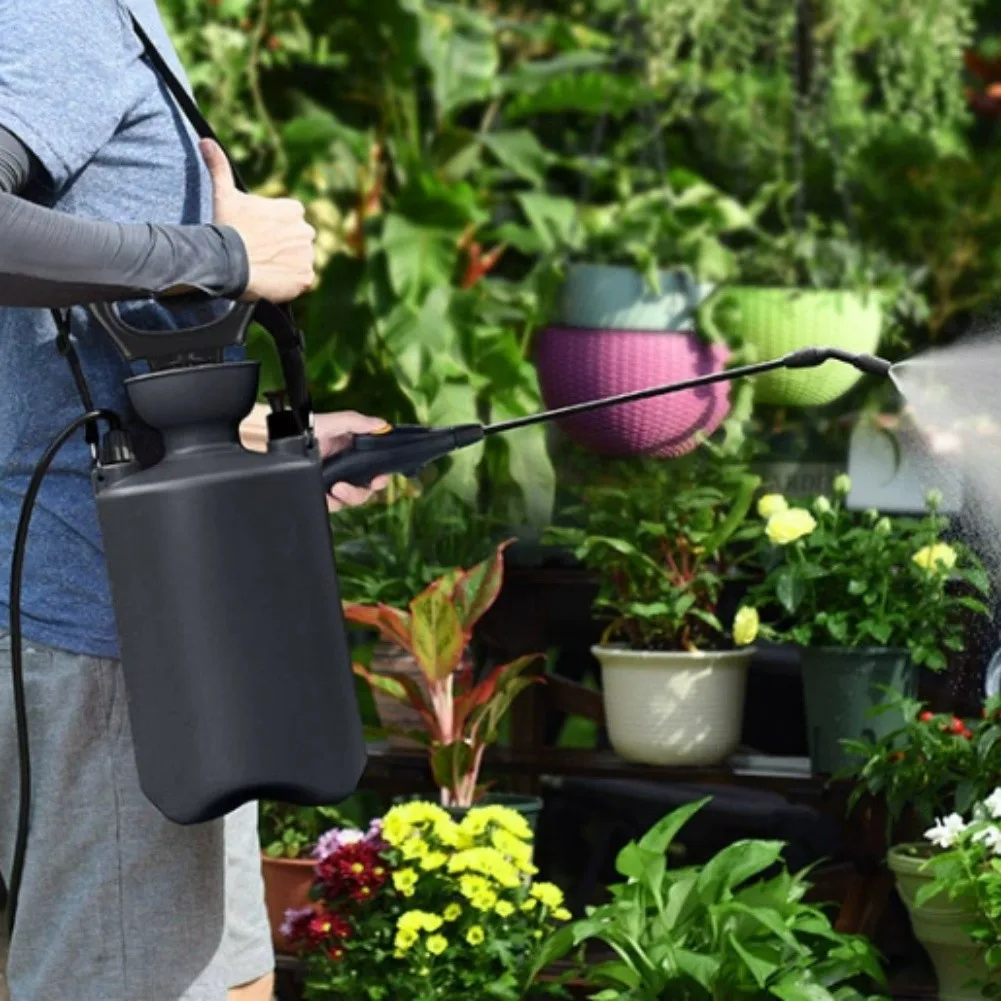 5L Pressure Sprayer for Horticulture and Small-Scale Farming with Dual-Mode Nozzle for Mist or Targeted Stream Delivery