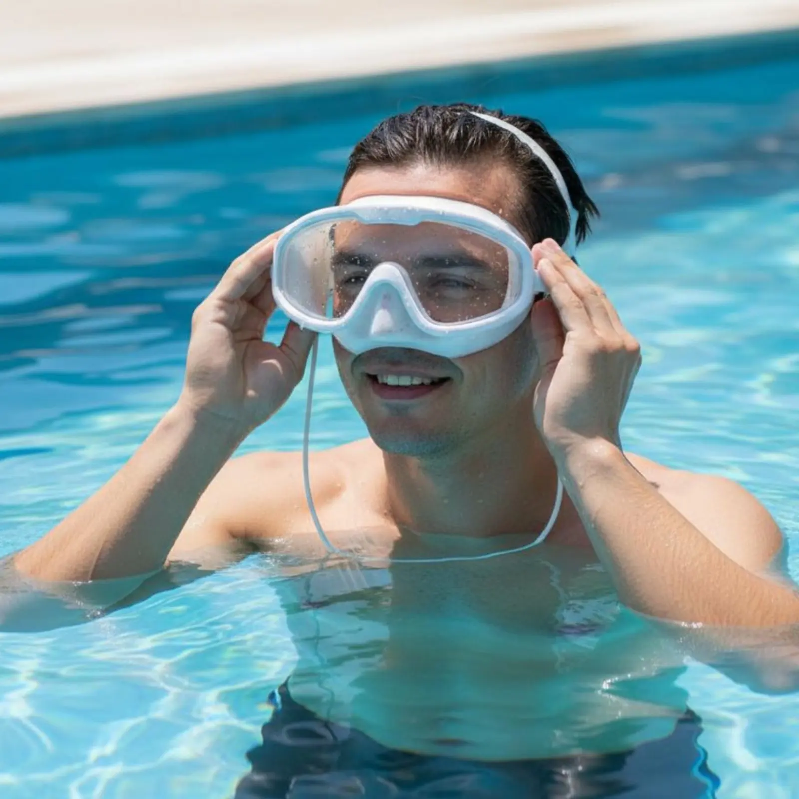 

Aquatic Goggles with Earplugs Waterproof Swimming Goggles Pool Glasses Comfortable Fit Includes Case for Adults