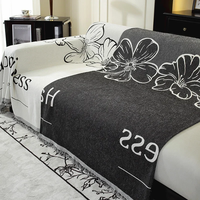 Simple Chenille Printed Sofa Towel Black and White Two-Color Wear-Resistant Couch Covers All-Inclusive Anti-Stain Home Textile