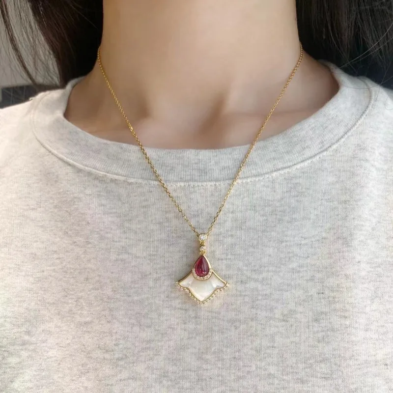 Creative Light Luxury White Fritillaria Maple Leaf Ruby Necklace earrings Pendant  High quality Fashion Retro  jewelry sets