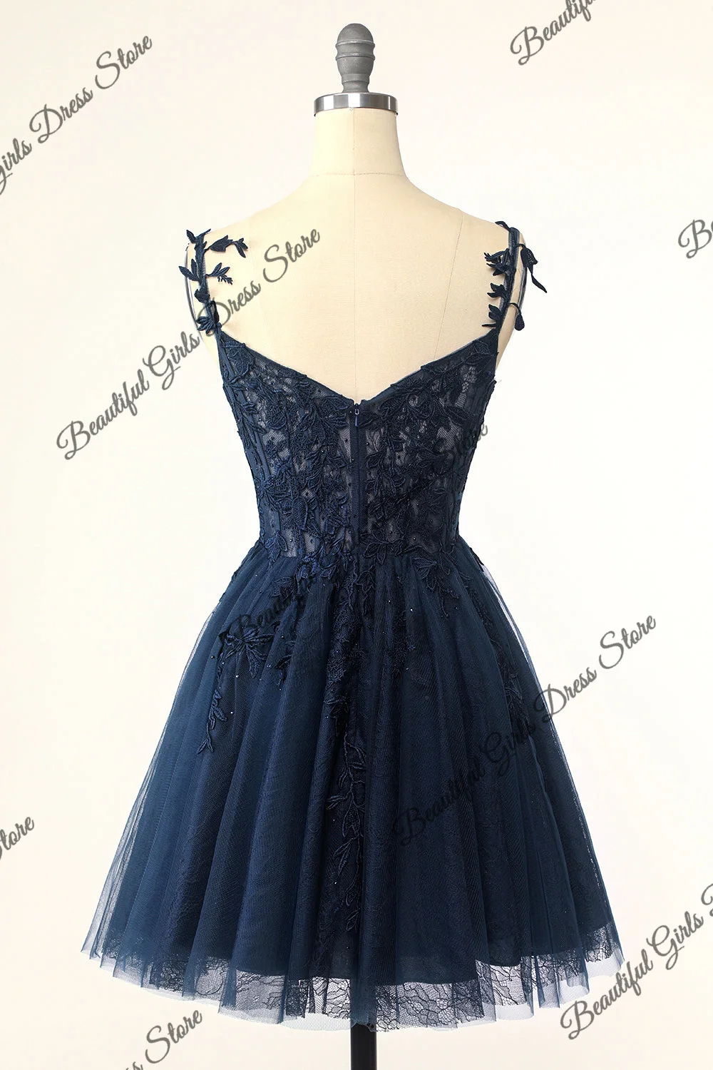 Spaghetti Straps Sweetheart Homecoming Dresses Lace Appliques Sheer Corset Prom Gowns A-line Short Sleeveless Cocktail Gowns