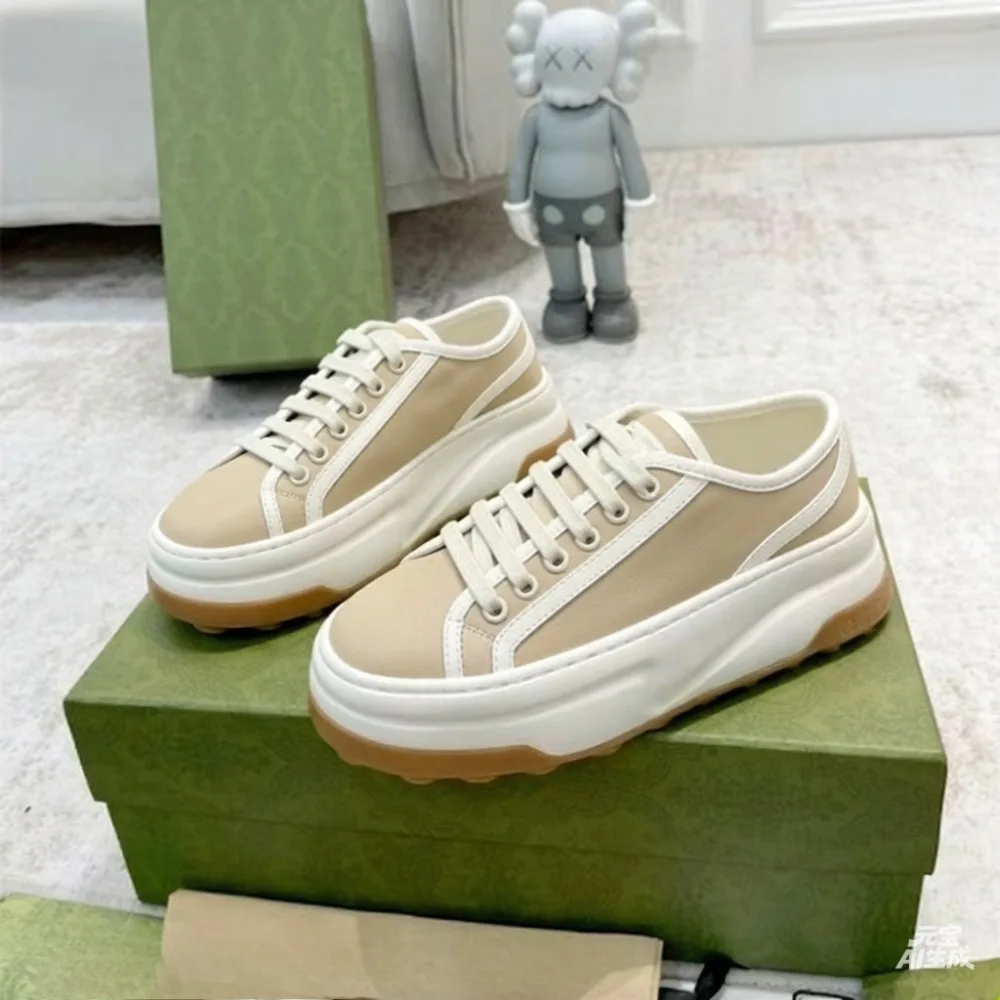 

2026 Spring Summer New Unisex Canvas Platform Sneakers Thick Sole Color-Block Lace-Up Shoes All-Matching Preppy Aesthetic Gender-Neutral Fashion Platform Boost Color-Block Detail Design Non-Slip Rubber Sole for Men Women Couple Streetwear Daily Outfit