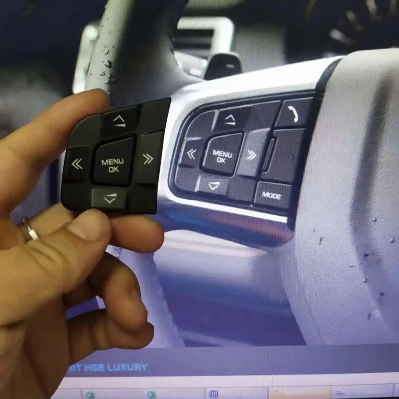 

Applicable to the left side of Land Rover Discovery Shenxing steering wheel key housing LR060809=LR080011=LR095537