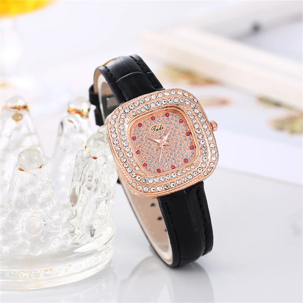 Fashion Square Ladies Luxury Full Star Diamonds Quartz Watch Casual Pink Leather Women\'s Gift Clock Wristwatch