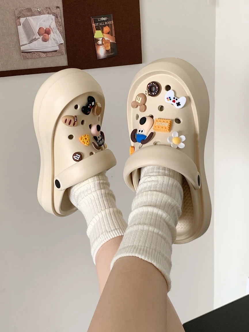 Hole Garden Shoes For Women's Summer Slippers 2024 New Couple Cartoon Dog Buckle decoration DIY EVA Thick Sole Sandals For Man