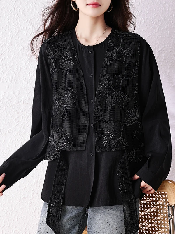 

Модный комплект из двух предметов: блестящая вышитая свободная женская футболка и жилет, повседневный стиль, круглый вырез, длинный рукав, деформируемый (или: эластичный) материал.