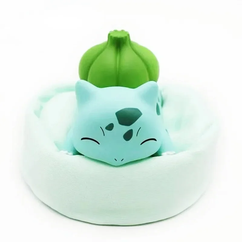 ตัวการ์ตูน Pikachu komala Bulbasaur รูปแบบการนอนตัวการ์ตูนอะนิเมะโมเดลสะสมของแท้เครื่องประดับของเล่นของขวัญสำหรับเด็ก