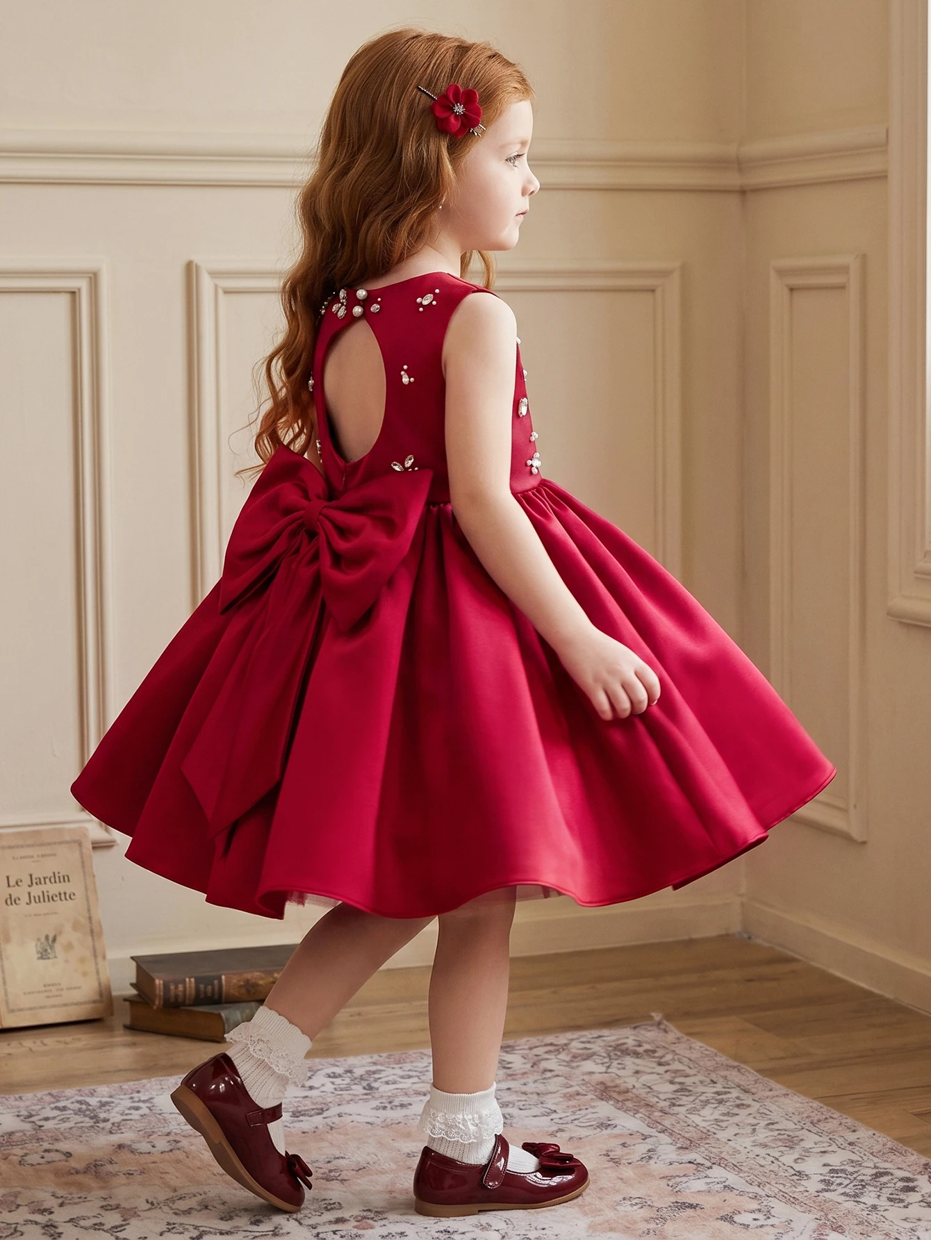 Little Girls Burgundy Satin Princess Dress Sleeveless Star Embroidered Bow Back Knee Length Wedding Birthday Party Gown For Prom