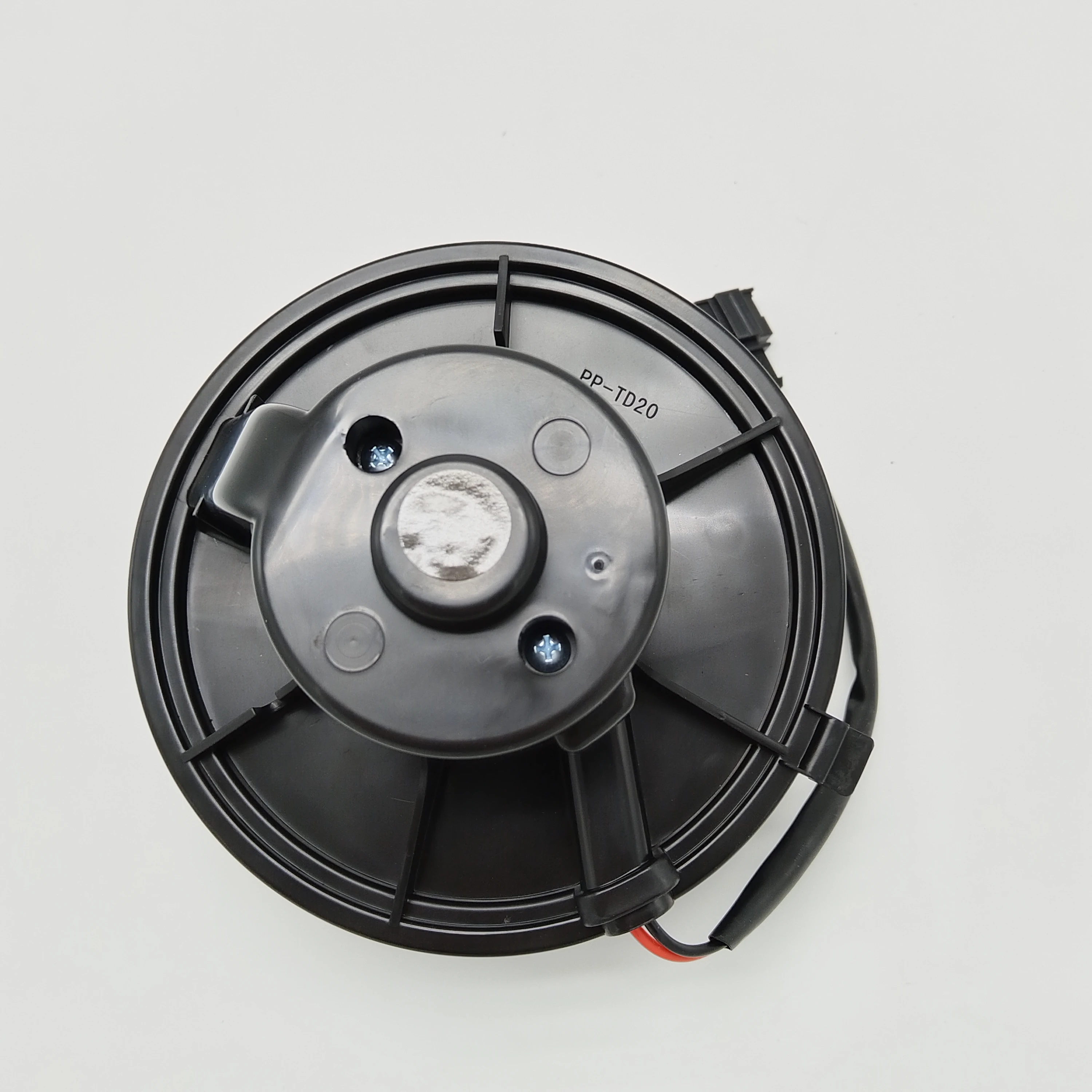 Left-Hand Drive Blower Motor Suitable for VW T4 TRANSPORTER OE:701819021B 357819021 7733008040V 34119 87155 view 2