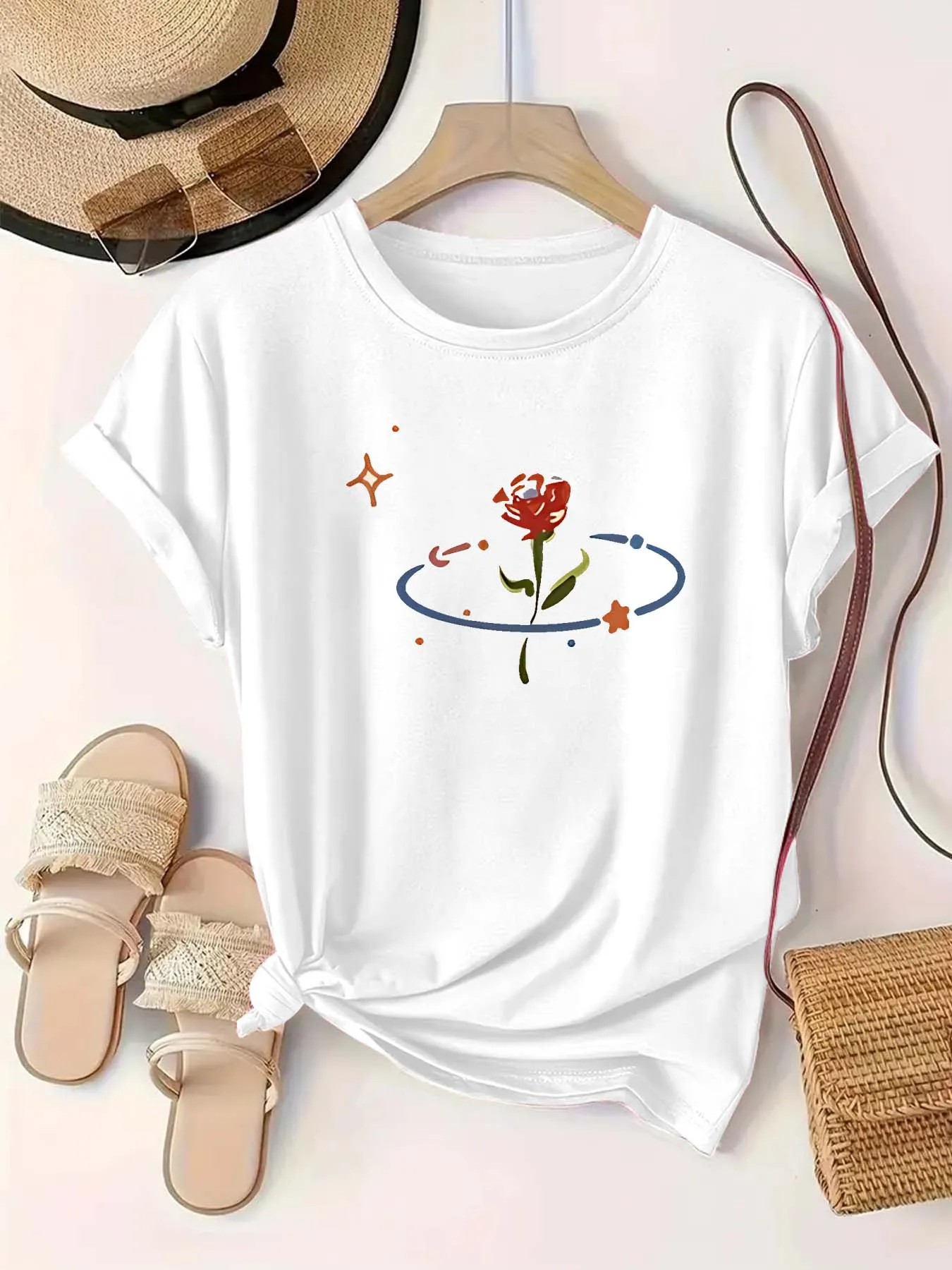 

Плюс - размер Футболка с коротким рукавом Женская одежда оверсайз: Planet Rose Art Graphic