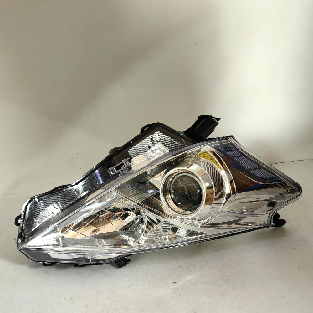 2PCS Car Headlights For Toyota Prius Plus Alpha ZVW40 2011-2014 Front Head Lamp Assembly Clear Lens