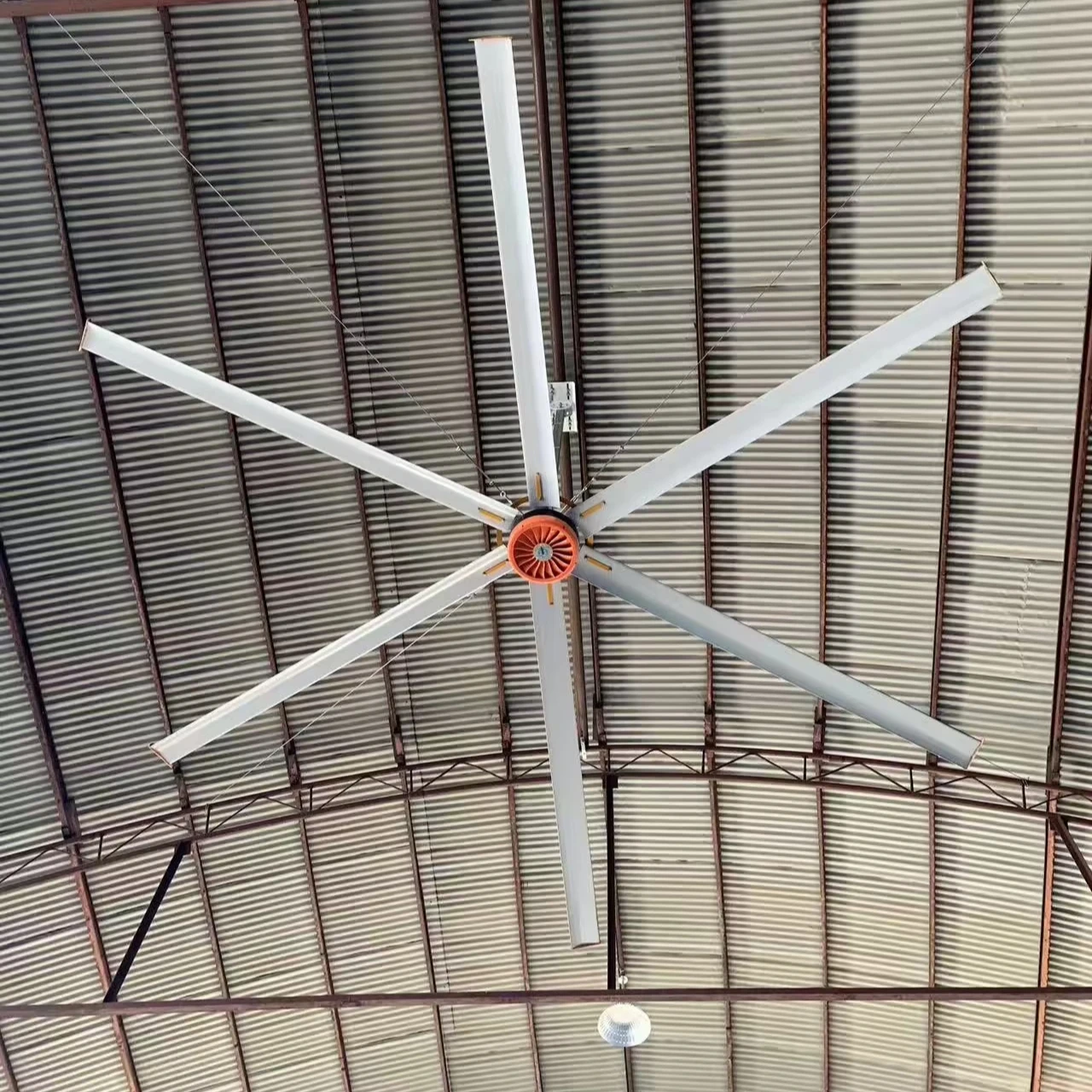 6 Blades HVLS Industrial Ceiling Fan with Advanced Drive System and Inverter Controller