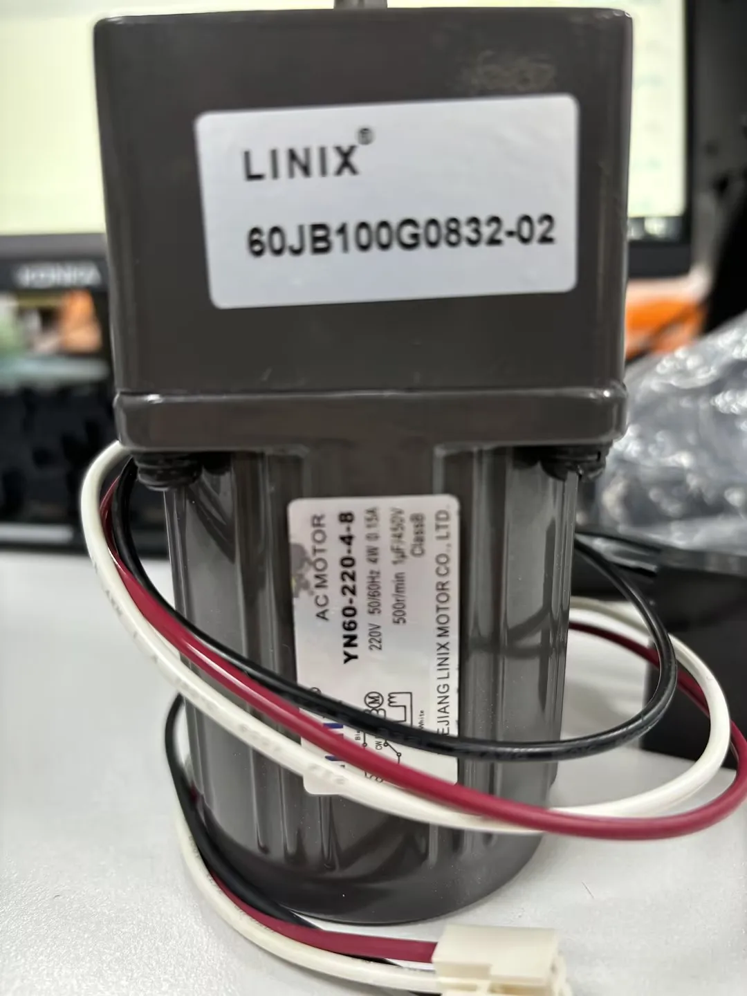 

AC Gear 4W 60Mm YN60-220-4-8/Single-Phase Capacitor Operated Reversible Kitchen Wet Waste Degradation Motor