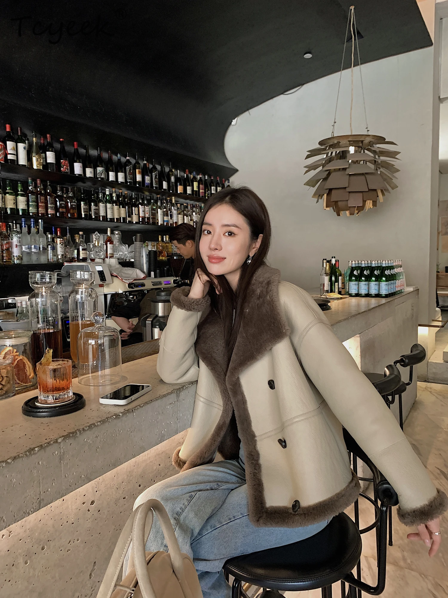 Tcyeek Lana Autunno Inverno Versione coreana di fascia alta Pelliccia integrata Colletto rialzato Cappotto corto in pelliccia di lana da donna Fourrures Femme