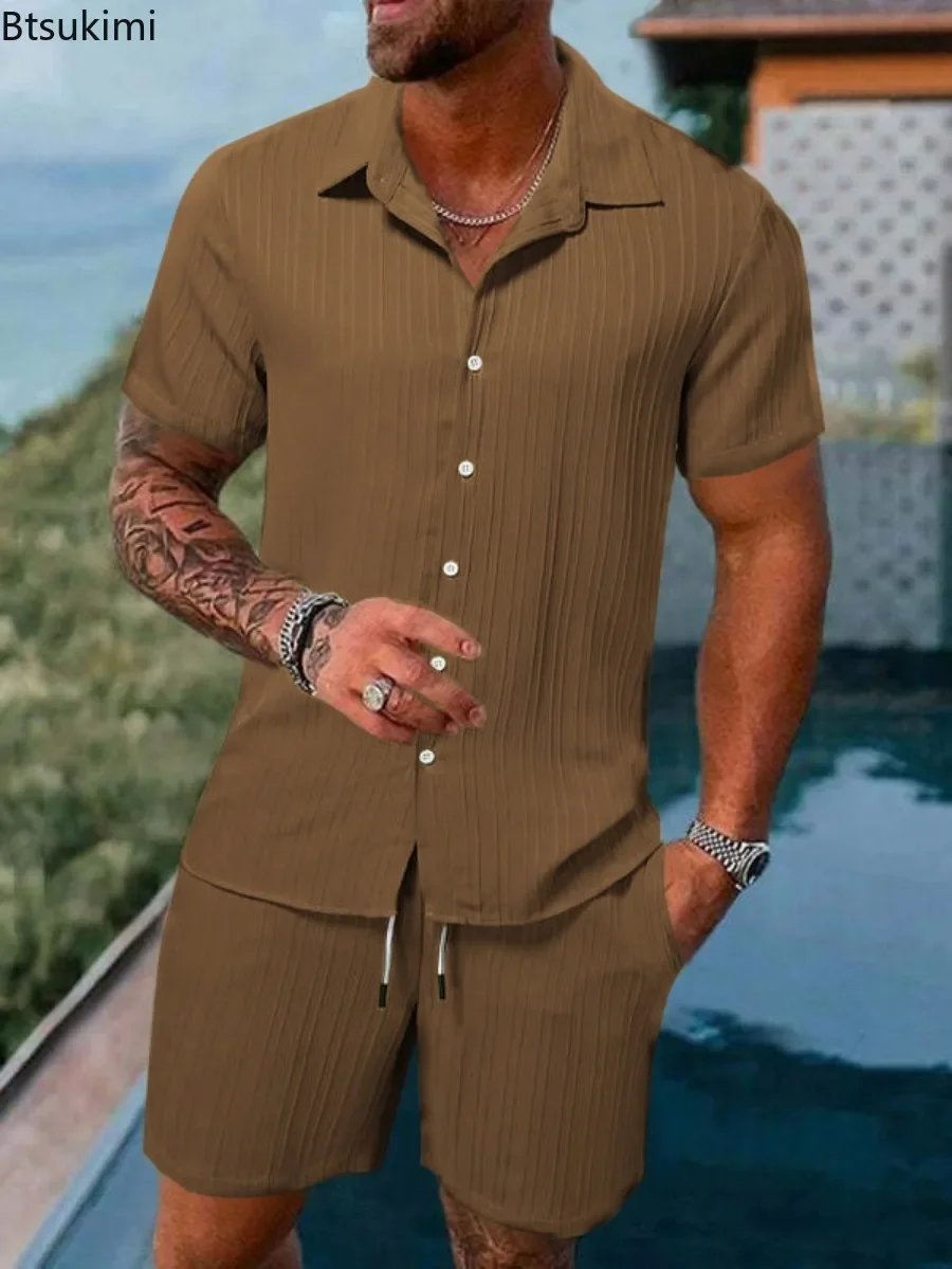 Conjuntos de estilo playero para hombre, camisas de manga corta y pantalones cortos con textura de tira de alta calidad, cómodas e informales, de 2