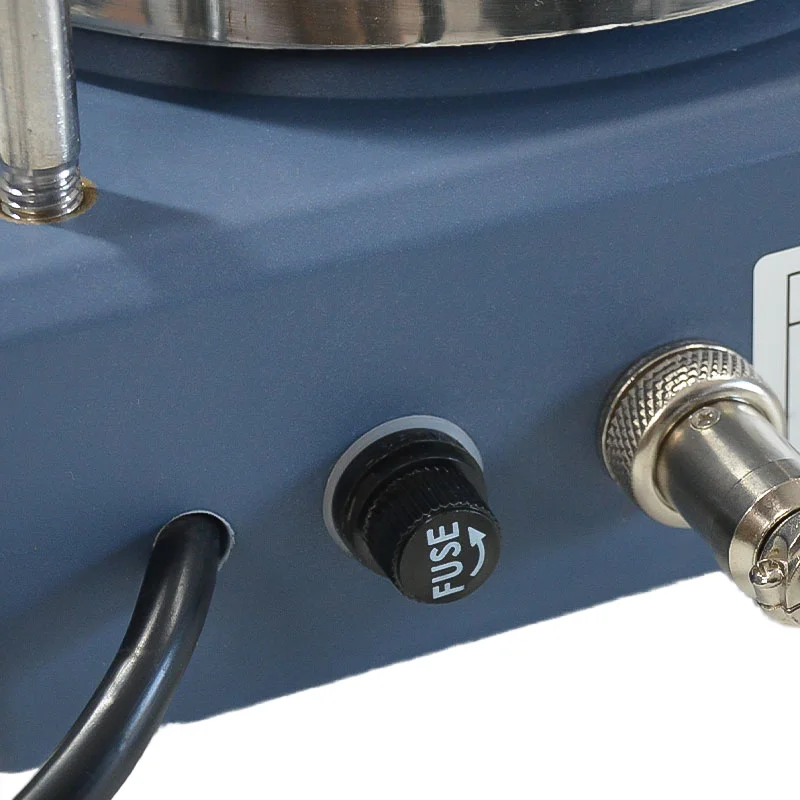 จอแสดงผลดิจิตอล 2000 รอบต่อนาทีกันน้ำ IP42 เครื่องทำความร้อนในห้องปฏิบัติการเครื่องกวนแม่เหล็ก 300 ° ซี