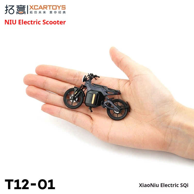 

XCARTOYS Alloy Miniature Model 1:24 Electric Toy Car SQi Model Collectible Vehicle Non-Radio Controlled Transportation Toy