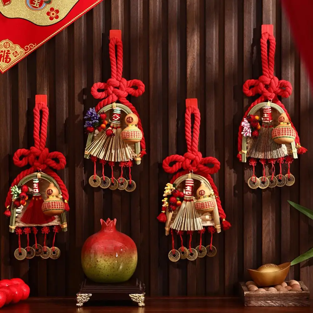 2026 محظوظ السنة الجديدة قلادة الباب معلقة مكنسة مجرفة قلادة الصينية عقدة الباب ديكور المنزل قلادة السنة الجديدة الميمونة