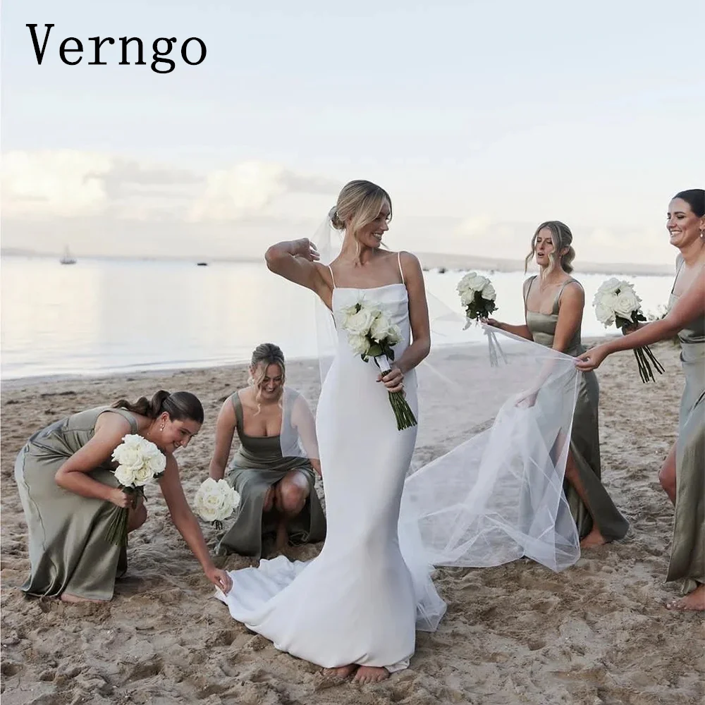 Verngo lvory Crepe Beach Wedding Dress 2024 Simple Spaghetti Straps Mermaid Bridal Gowns Backless Botton Bride Gowns