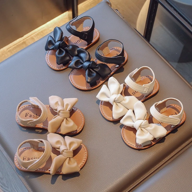 

Girl Fashion Sandal2026New Sweet Child Daily VersatileSingle ShoeKorean Version Princess GirlAnti Slip Baby Party Formal Sandals