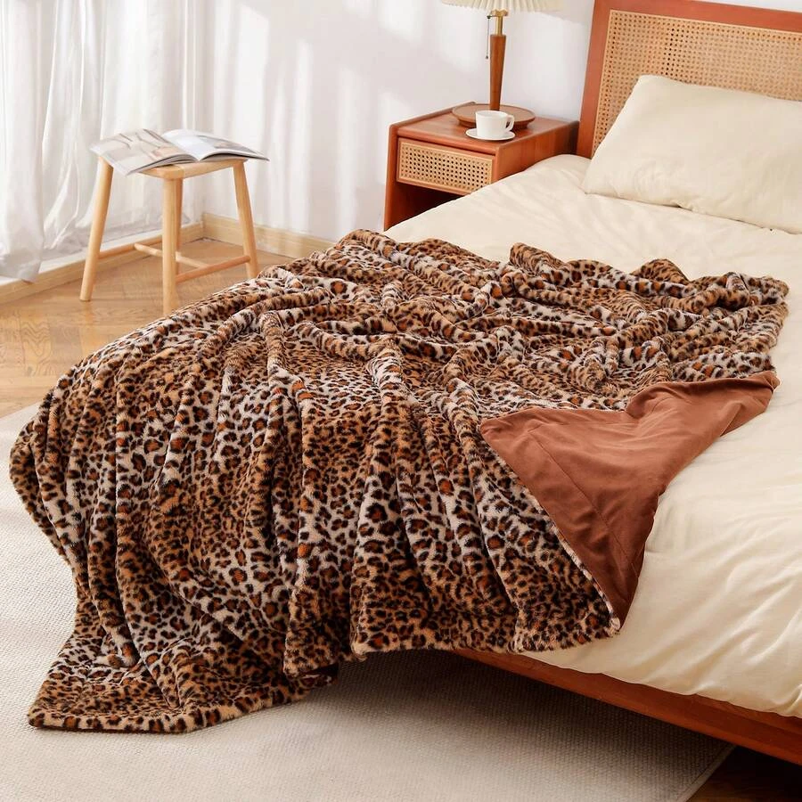 1pc Leopard Print Faux Rabbit Fur Blanket, Double Layer Warm Faux Rabbit Fleece Blanket, Multi-Functional Throw Blanket Suitable For Living Room, Bedroom, Sofa Decoration, All-Season Use, Great Gift For Family And Friends, sf260410133378251256723