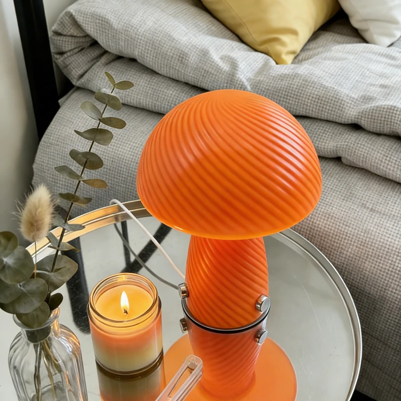 Lampe de Table champignon nordique Vintage à haut niveau d'apparence, lumière ambiante pour filles, prise de chevet de chambre à coucher, lecture créative de nuit