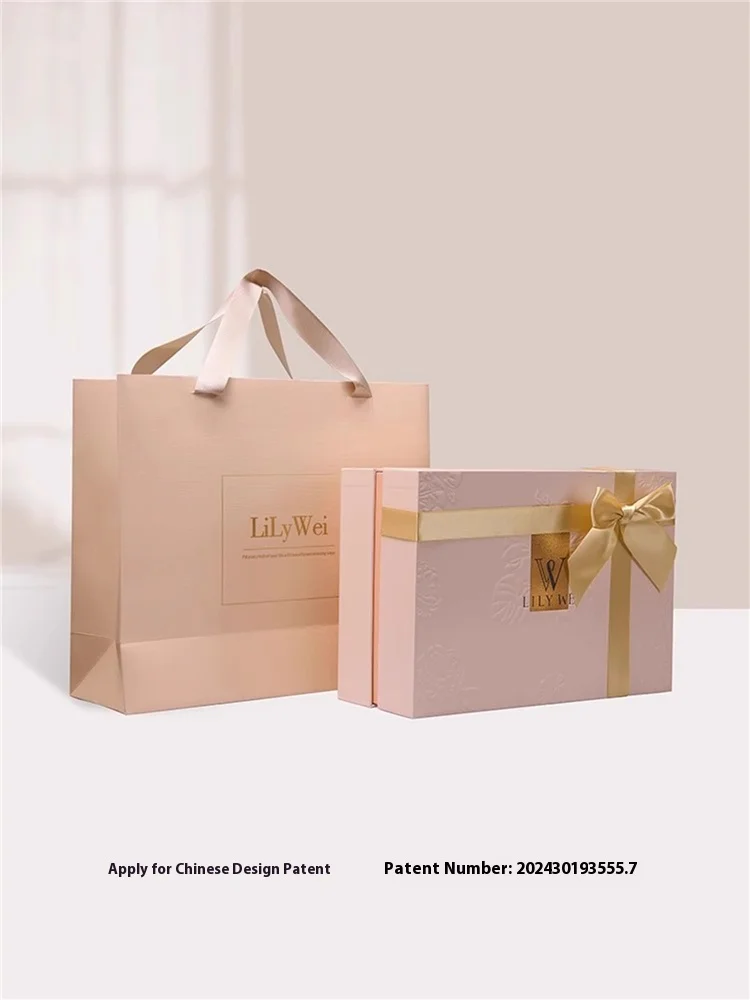 Lily Wei exquisite handbag wedding shoe box Valentine's Day gift box engagement shoe box fashion simple custom box