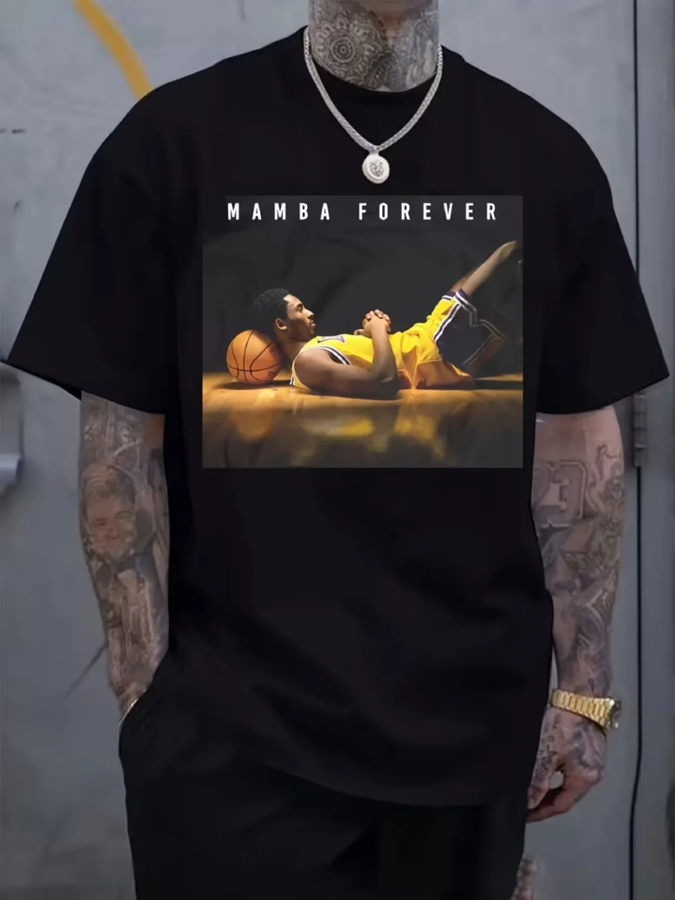 **Men's Summer Graphic Short Sleeve T-Shirt - Stylish, Soft, Trendy Streetwear, Inked Design, Perfect for Casual Outings and Sporting Events**
