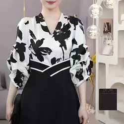 Elegant V-Neck Patchwork Midi Dress Female Clothing Commute 3/4 Sleeve Folds Spring Summer New French Style A-Line Waist Dresses