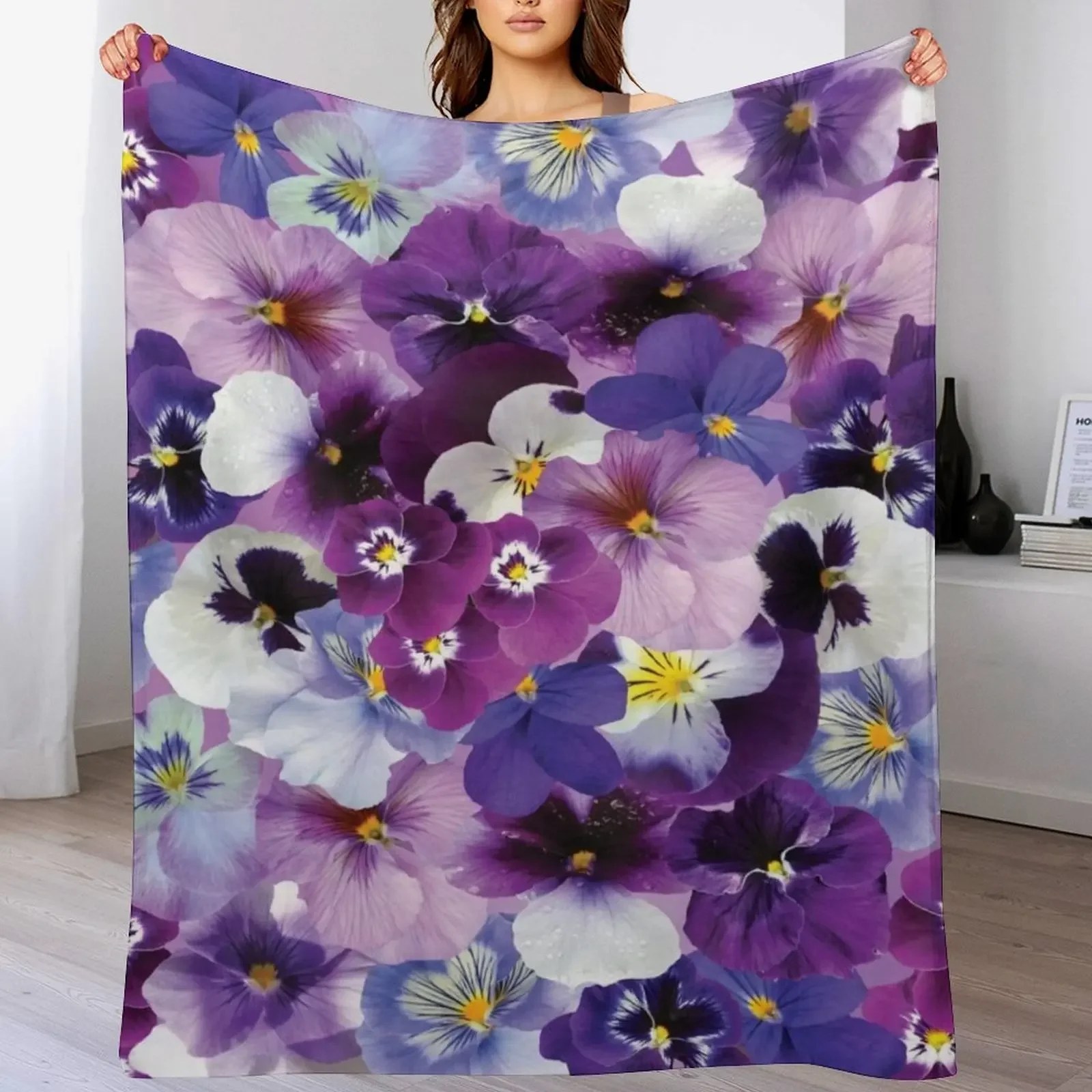

Purple and white pansy flowers Throw Blanket christmas gifts Soft Blankets