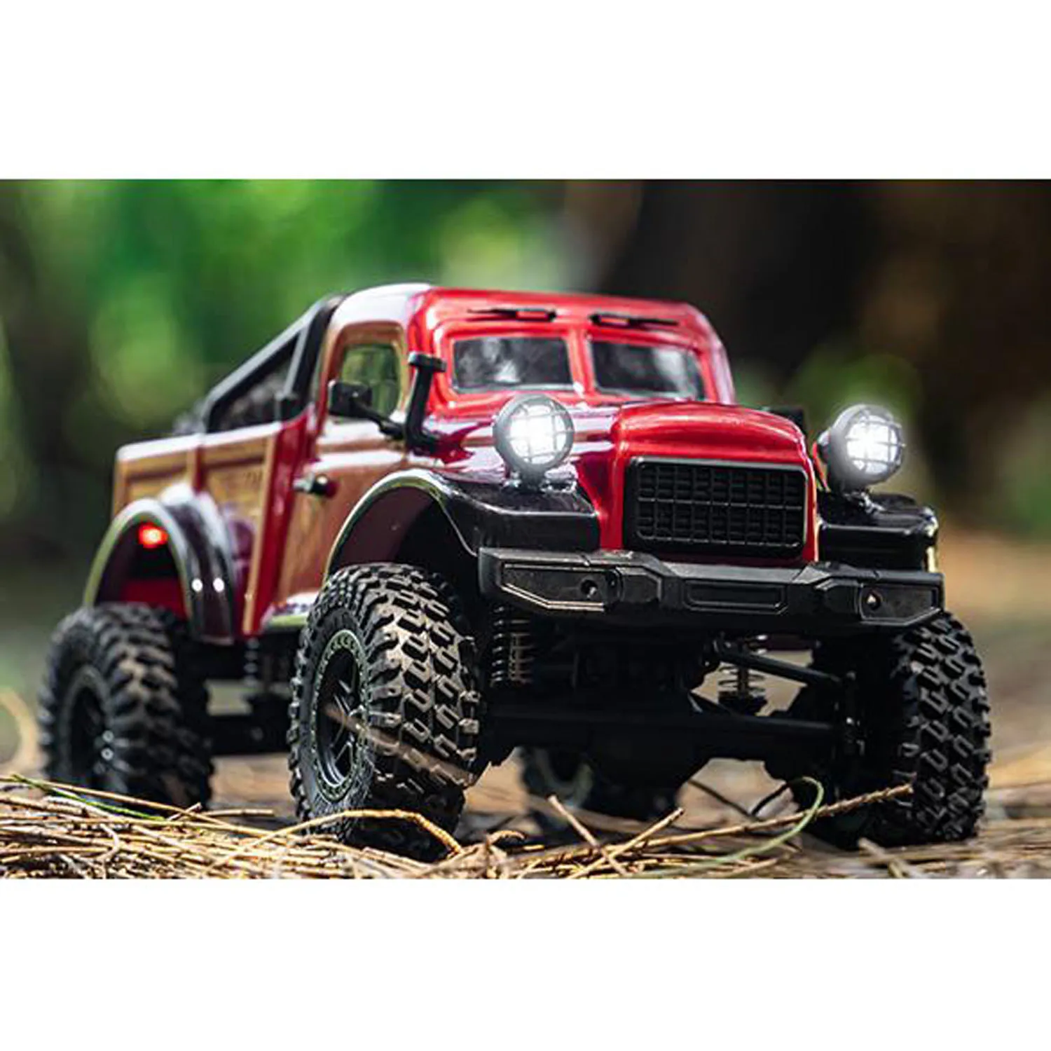 

1/18 Remote Control 4WD Rock Crawler Car Simulation Pickup Truck 2.4GHz RC Crawler Brushed Motor Light Ready to Run Vehicle